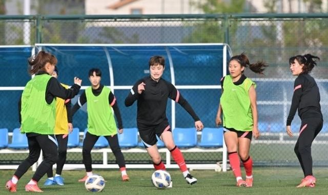 旅欧球员或全数出场 韩国主帅：不惜一切代价取胜